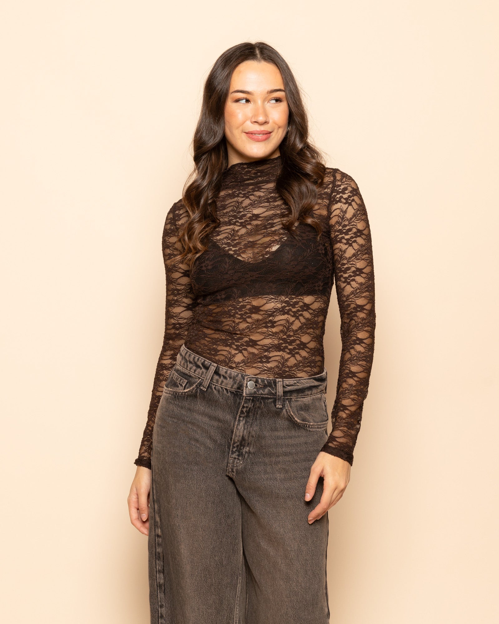 MADDIE LACE TOP BRUIN