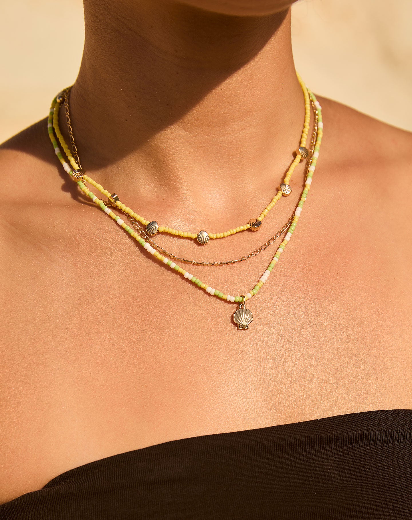 LAYERED COLORED NECKLACE BUTTERYELLOW