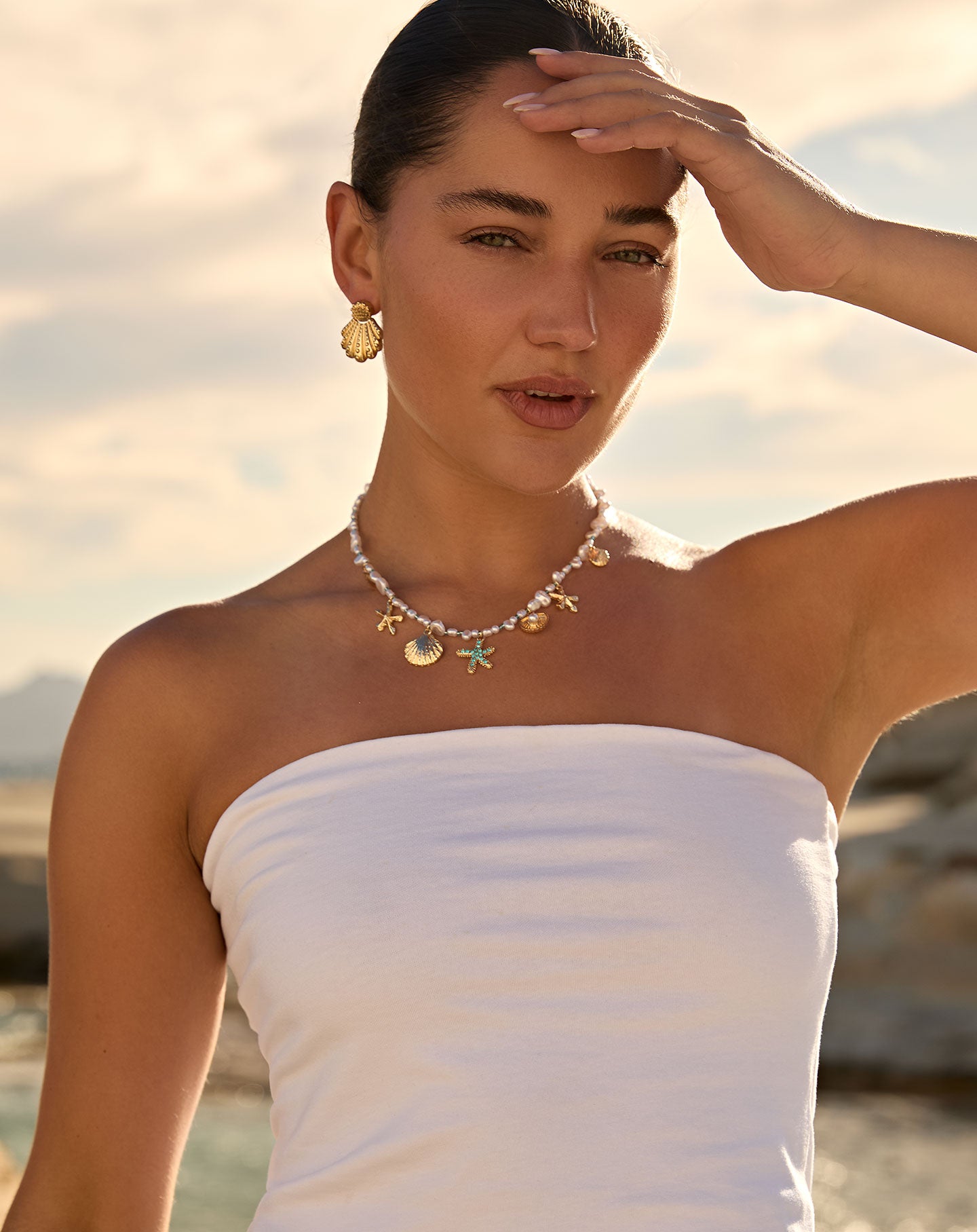 VEER STRUCTURE EARRINGS