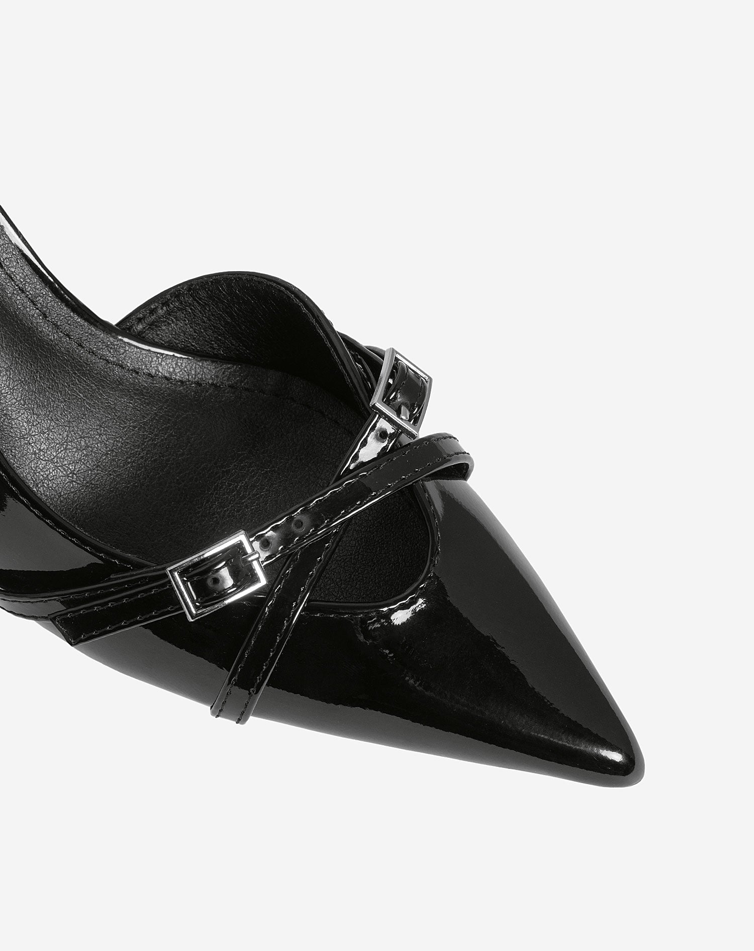LACQUER BUCKLE SLINGBACK HEELS ZWART