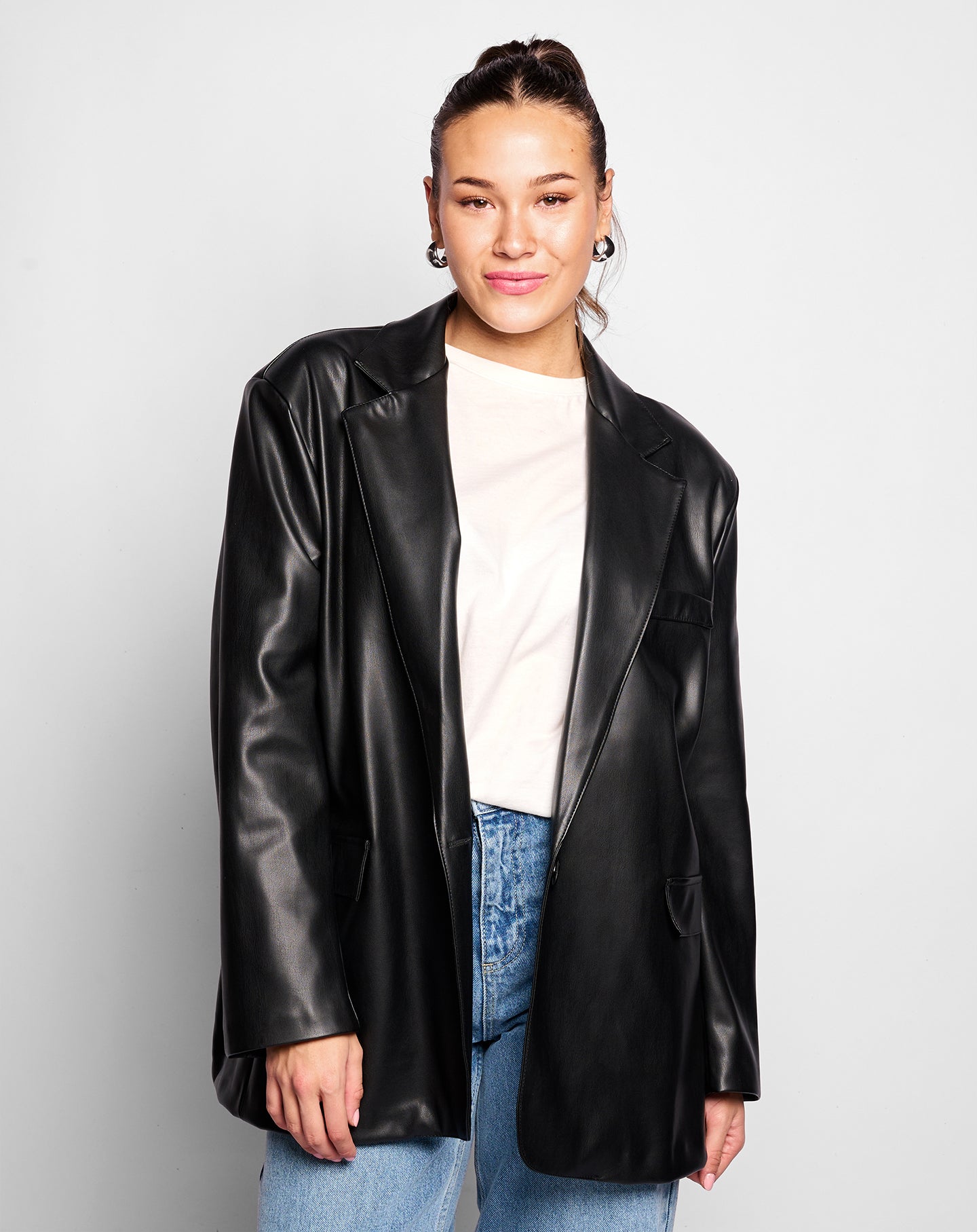 LINA FAUX LEATHER BLAZER BLACK