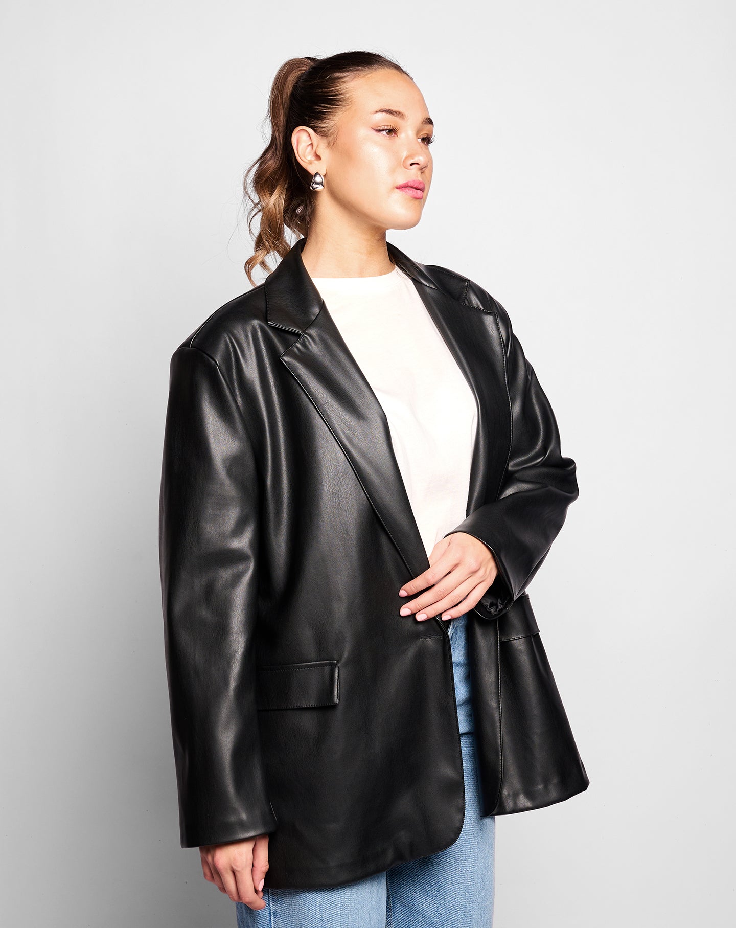 LINA FAUX LEATHER BLAZER BLACK