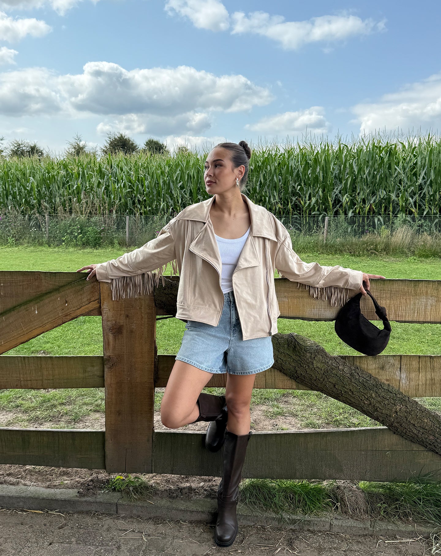 FAUX SUEDE FRINGE JACKET BEIGE