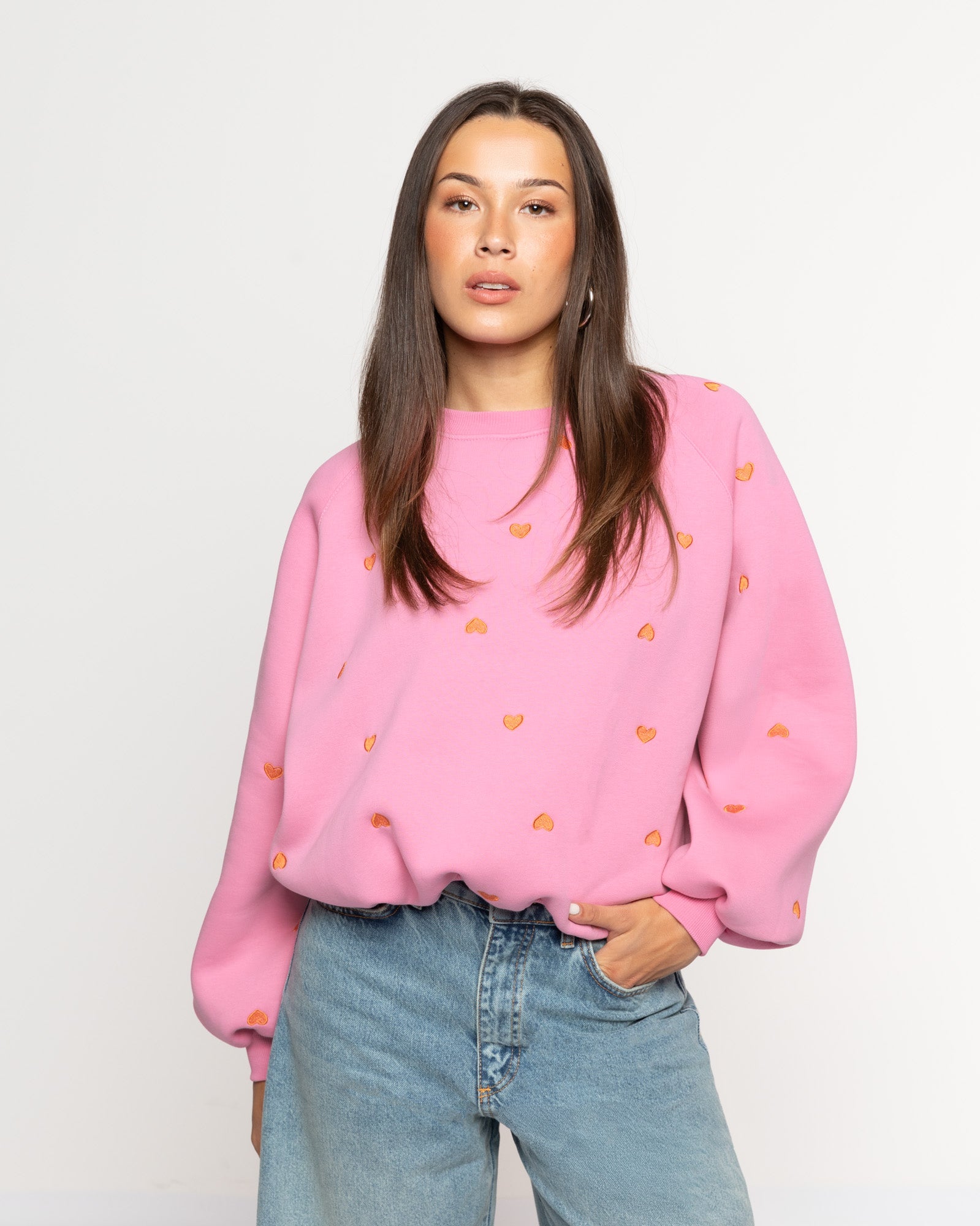EVA HEART OVERSIZED SWEATER PINK
